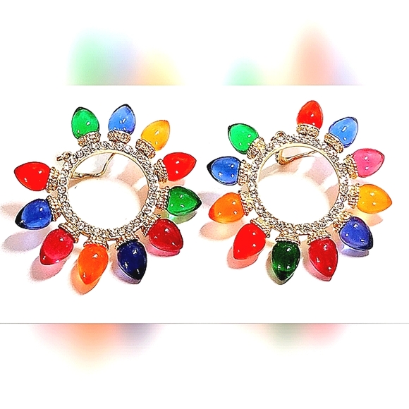 Festiv HOOP Earrings - Picture 2 of 3